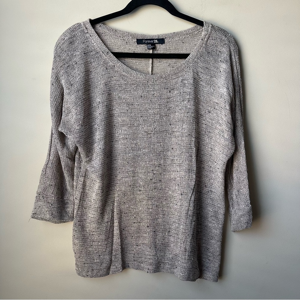 Forever 21 Women’s Med textured knit sweater 3/4 Sleeves Scoop Neck Cozy Basic